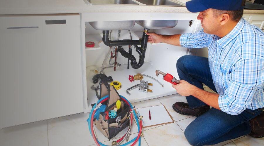Professional water heater repair in Mendon, IL